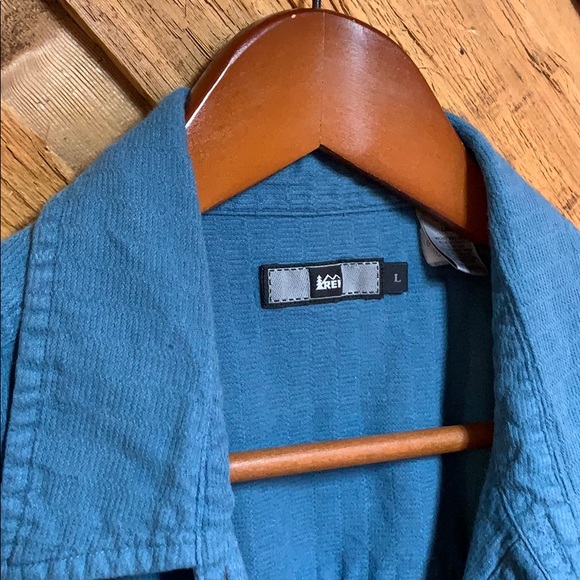 REI long sleeve button down shirt- large - Picture 2 of 5